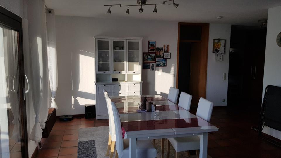 Wunderschönes Einfamilienhaus mit großer Terrasse u. Balkon 4 zimmer