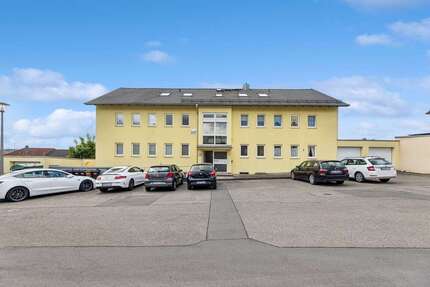 Haus zum Kaufen in Feuchtwangen 965.000 € 573 m² 21 zimmer