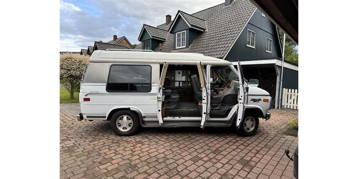 Chevrolet Chevy Van 217.000 km 22.450 &euro; Brickeln 25712
