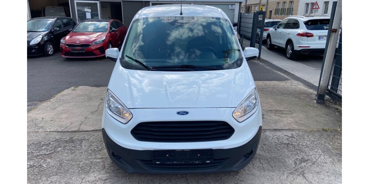 Ford Transit Courier 122.000 km 9.250 &euro; Hanau 63450