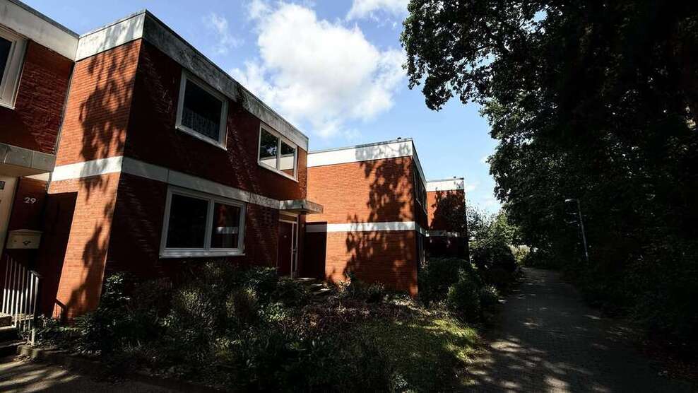 Haus zum Kaufen in Lüneburg 275.000 € 98.8 m²