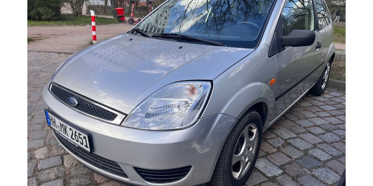 Ford Fiesta 97.757 km 2.700 &euro; Hamburg 21109