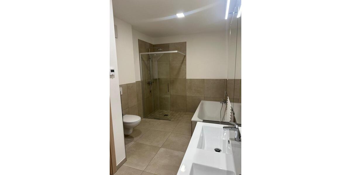 Etagenwohnung Bad Königshofen im Grabfeld - 3 Zimmer, 115 m&sup2;, 900&euro; | Angebot:26130556