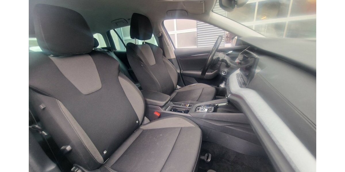 Skoda Octavia Tour 4x4 NAVI Klimaautomatik Automatik 190.000 km 17.998 &euro; Landau 76829