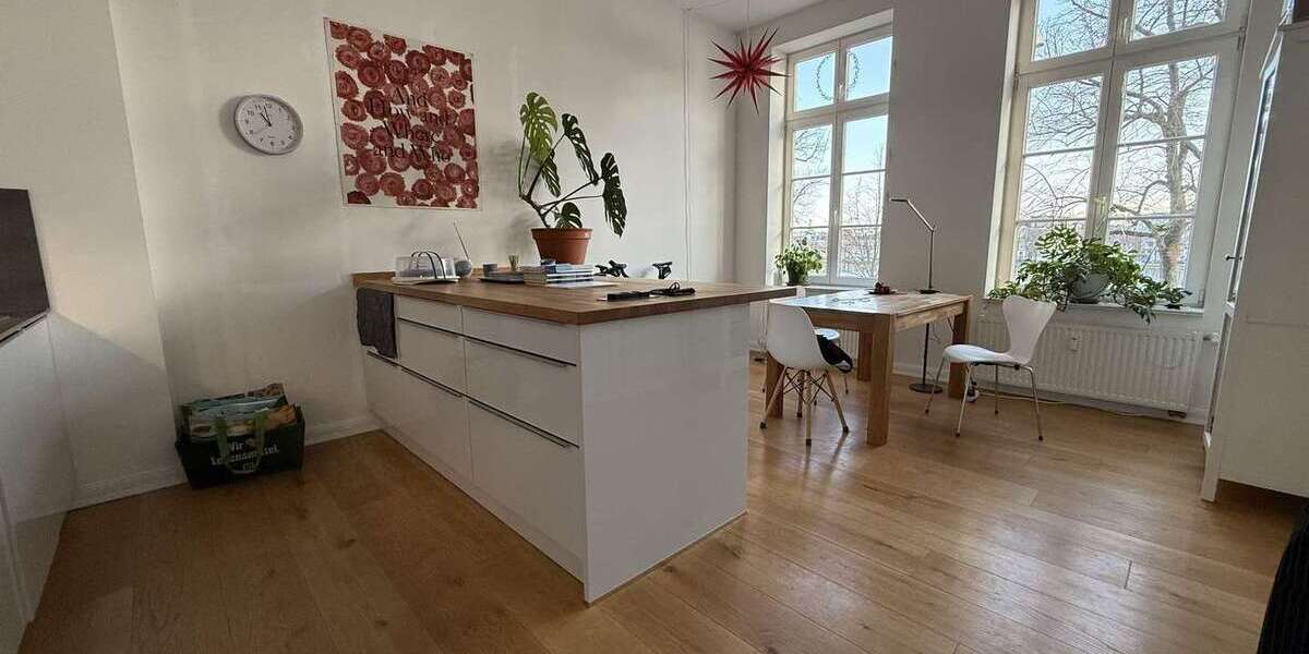 Etagenwohnung Schwerin Schelfstadt - 2 Zimmer, 94 m&sup2;, 394.000&euro; | Angebot:27325707