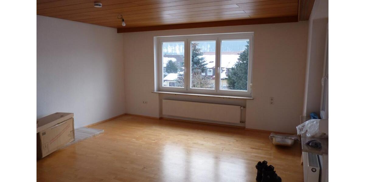 Etagenwohnung Neukirch - 3.5 Zimmer, 80 m&sup2;, 860&euro; | Angebot:26364882