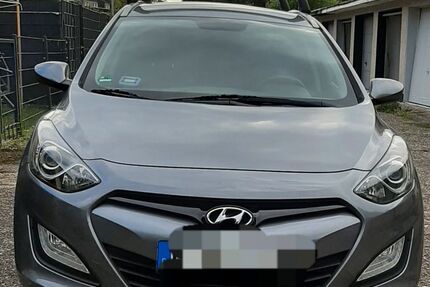 Hyundai i30 152.000 km 5.300 &euro; Schwerte 58239