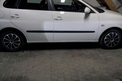 Seat Ibiza 126.000 km 3.400 &euro; Osburg 54317