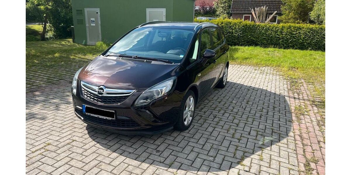 Opel Zafira Tourer 108.888 km 6.450 &euro; Dornum Westeraccum 26553