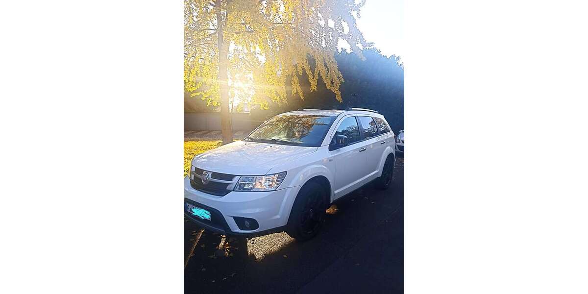 Fiat Freemont 106.000 km 15.200 &euro; Köln 50999