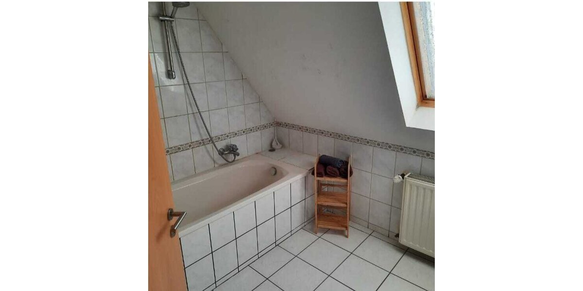 Heimboldshausen, 2 ZKB-ETW im DG - Dachgeschoßwohnung Heimboldshausen Heimboldshausen | Angebot:18036554