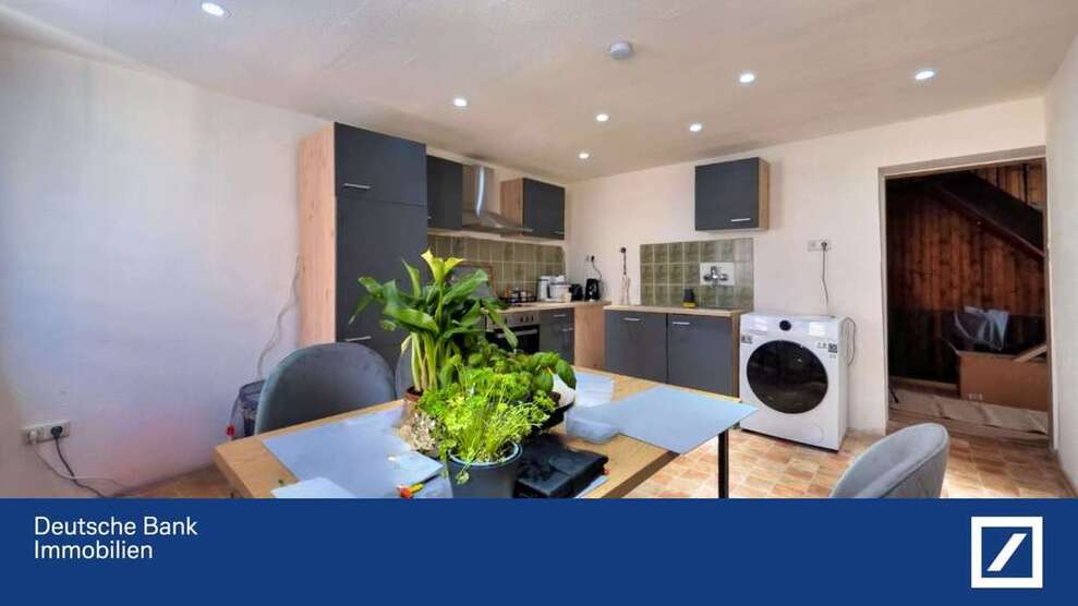 Haus zum Kaufen in Pößneck 49.000 € 117 m²