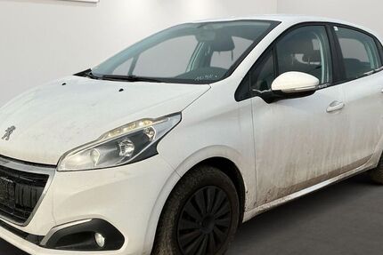 Peugeot 208 90.371 km 3.699 &euro; Brehna 06796