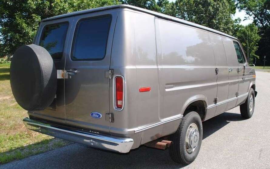 Ford Econoline 50.000 km 22.000 € Unterhaching 82008