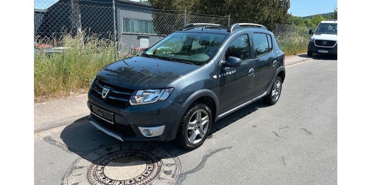 Dacia Sandero 126.000 km 3.800 &euro; Müllenbach 53520