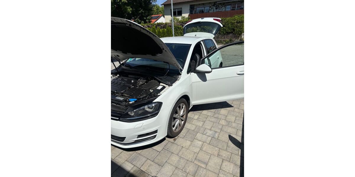 VW Golf 141.000 km 9.875 &euro; Emmerting 84547