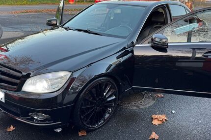 Mercedes-Benz C 250 326.000 km 5.995 &euro; Krefeld 47798