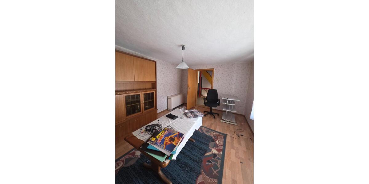 Bauernhaus, Landhaus Schirnding - 8 Zimmer, 120 m&sup2;, 49.000&euro; | Angebot:27137861