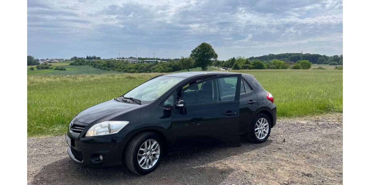 Toyota Auris 228.000 km 4.200 &euro; Donsieders 66978