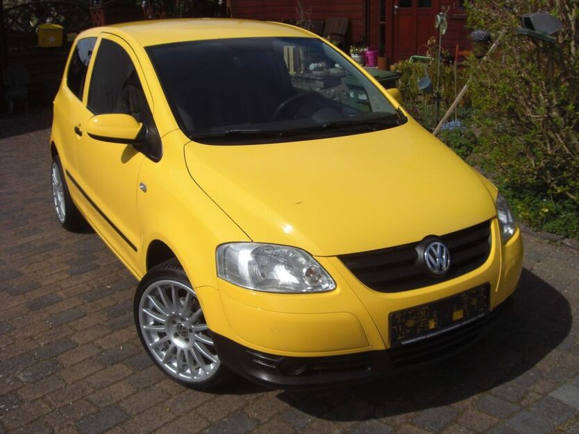 VW Fox 87.400 km 3.232 € Neumünster 24536