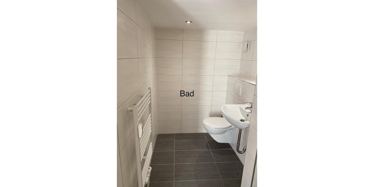 Etagenwohnung Bad Hersfeld - 7 Zimmer, 140 m&sup2;, 300.000&euro; | Angebot:25991426