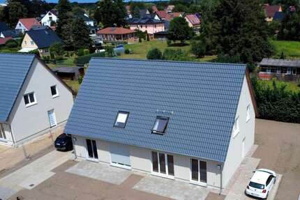 Haus Müllrose - 4.5 Zimmer, 120 m&sup2;, 1.700&euro; | Angebot:27032944