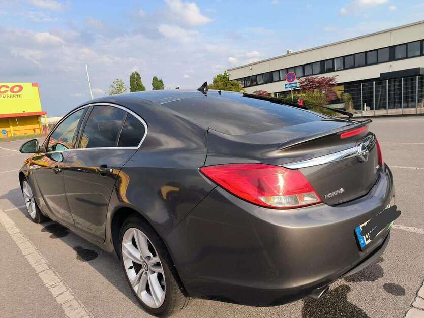 Opel Insignia 267.000 km 3.500 € Dortmund 44145