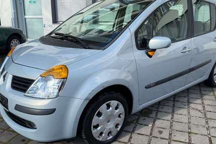 Renault Modus 77.121 km 2.750 &euro; München 80636