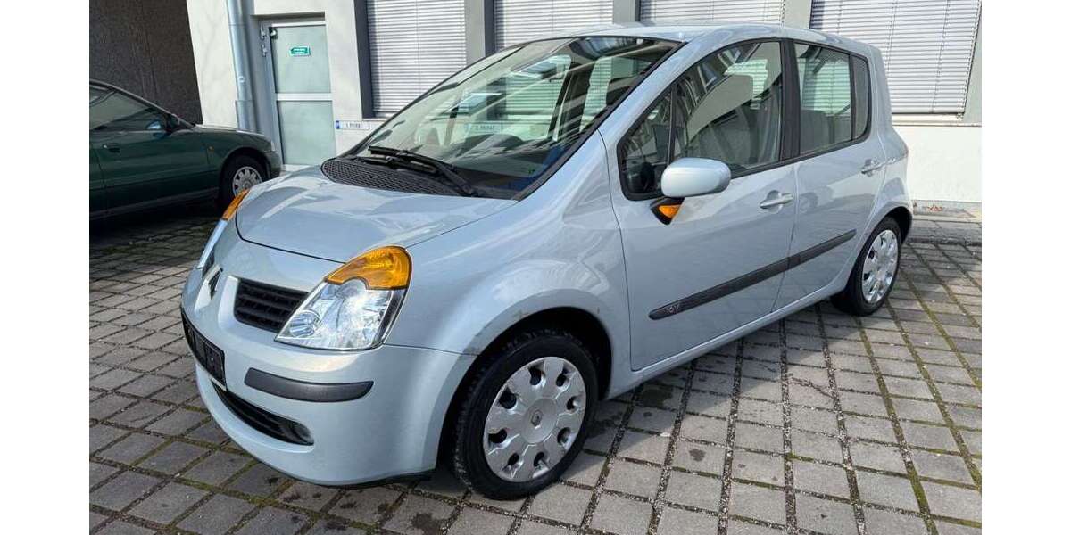 Renault Modus 77.121 km 2.750 &euro; München 80636