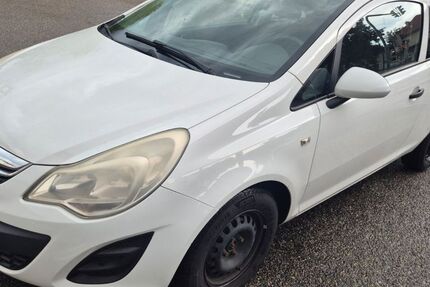Opel Corsa 212.000 km 2.950 &euro; Brühl 68782