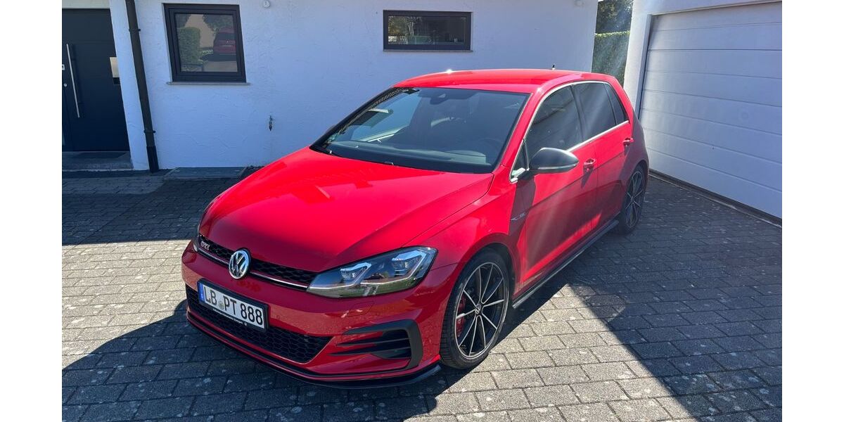 VW Golf 37.752 km 28.299 &euro; Ditzingen 71254