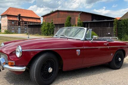 MG B 99.999 km 13.750 &euro; Woltersdorf 21516