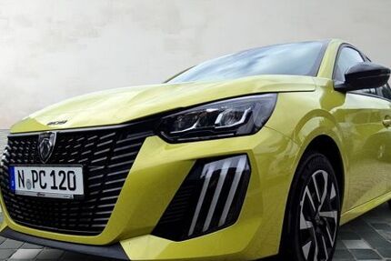 Peugeot 208 2.500 km 22.890 &euro; Nürnberg OT Schweinau 90439