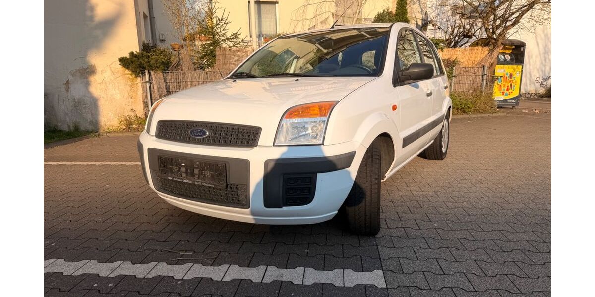 Ford Fusion 170.000 km 2.750 &euro; Wuppertal 42284