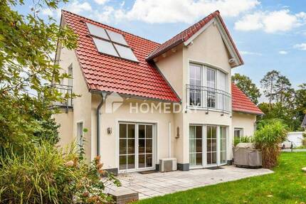 Attraktives Einfamilienhaus mit 7 Zimmern, EBK, Kamin und Garage in Eckental