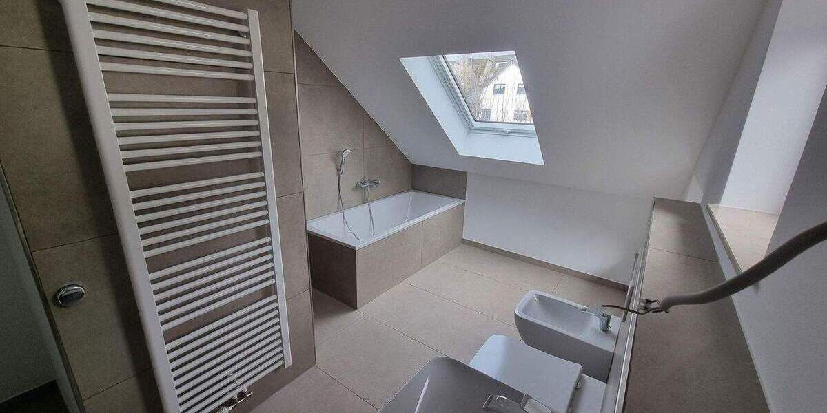 Etagenwohnung Schlüchtern - 3 Zimmer, 85 m&sup2;, 890&euro; | Angebot:25400124