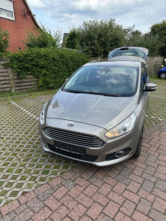 Ford S-Max 155.000 km 12.299 € Horst 25358
