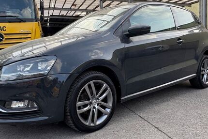 VW Polo 68.000 km 11.699 &euro; Berlin 12099