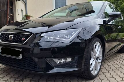 Seat Leon 145.029 km 10.200 &euro; Rositz 04617