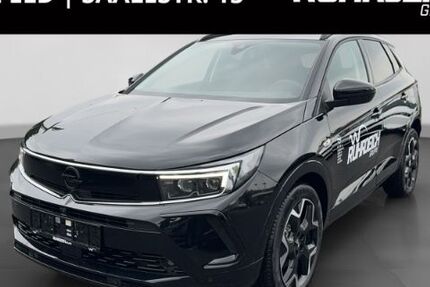 Opel Grandland (X) 14.008 km 31.290 &euro; Duisburg 47059