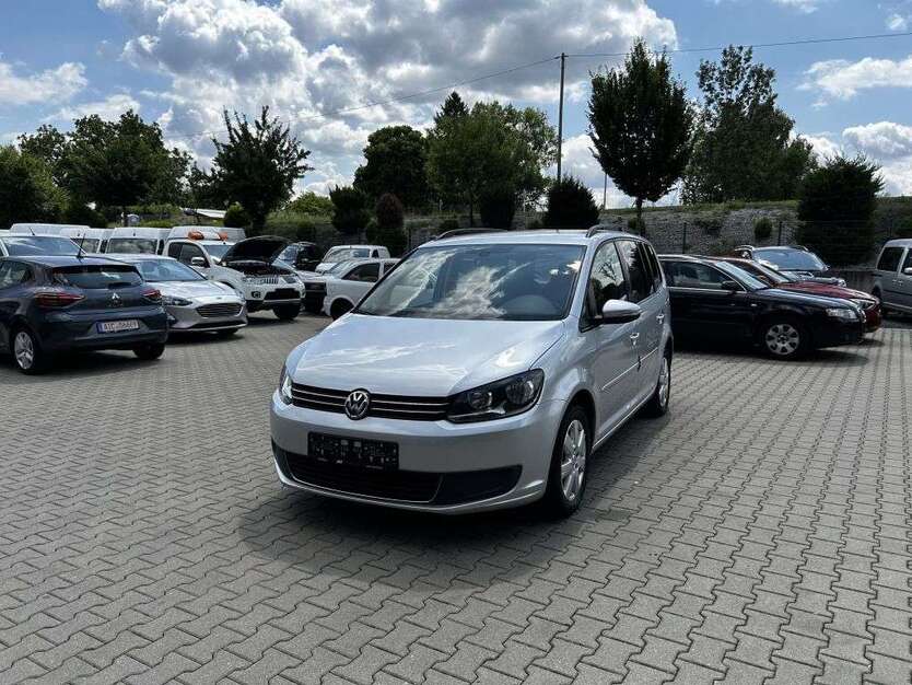 VW Touran 196.123 km 5.999 € Friedberg 86316