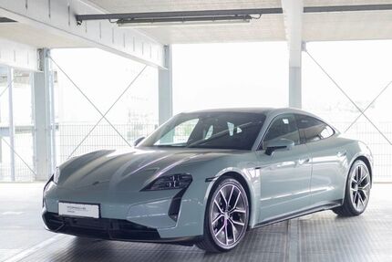 Porsche Taycan 2.500 km 162.880 € Friedrichshafen 88045