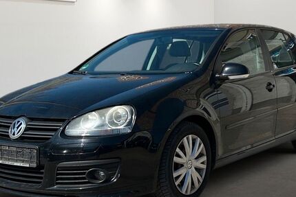 VW Golf 207.051 km 1.499 &euro; Berlin 12681