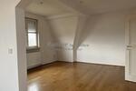 Außergewöhnliche und sehr großzügige 5 Zimmer Mansardenwohnung mit Dachterrasse und Wintergarten - Terrassenwohnung Roth Eckersmühlen | Angebot:26998526