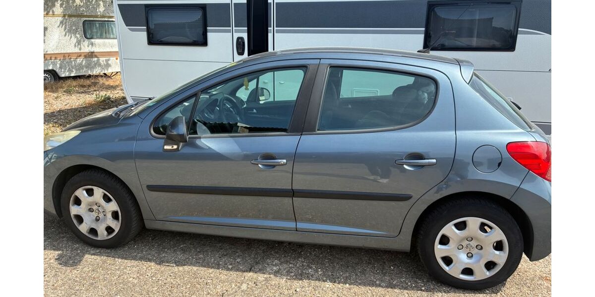 Peugeot 207 188.500 km 900 &euro; Stolberg 52223