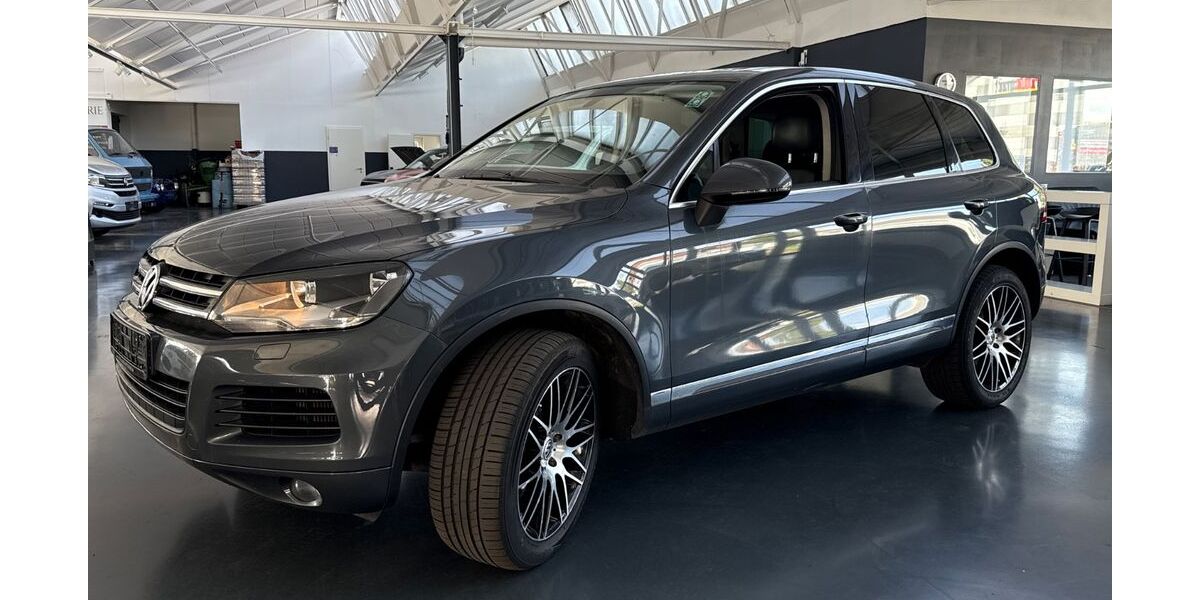 VW Touareg 281.757 km 10.880 &euro; Reutlingen 72766