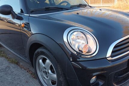 Mini ONE 107.361 km 9.490 &euro; Neubukow 18233