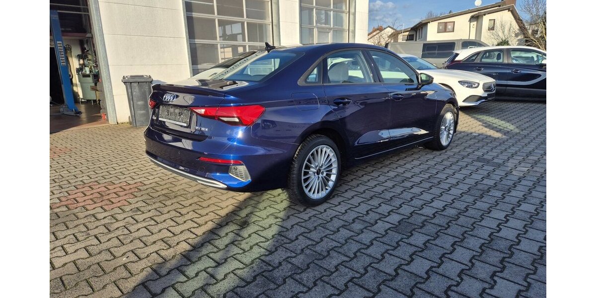 Audi A3 35 TDI advanced Rückfahrkamera, Virtual Cockpit 111.100 km 19.990 &euro; Rodgau 63110