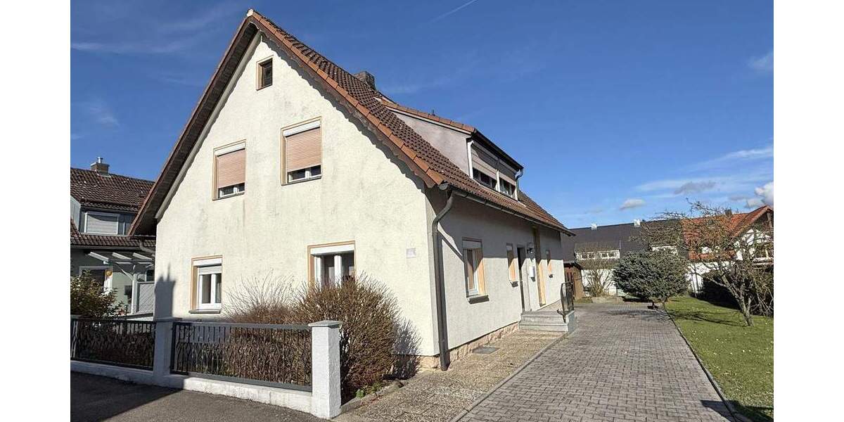 Einfamilienhaus Eslarn - 7 Zimmer, 151 m&sup2;, 180.000&euro; | Angebot:23824889