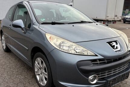 Peugeot 207 124.350 km 2.950 &euro; Bornheim 53332